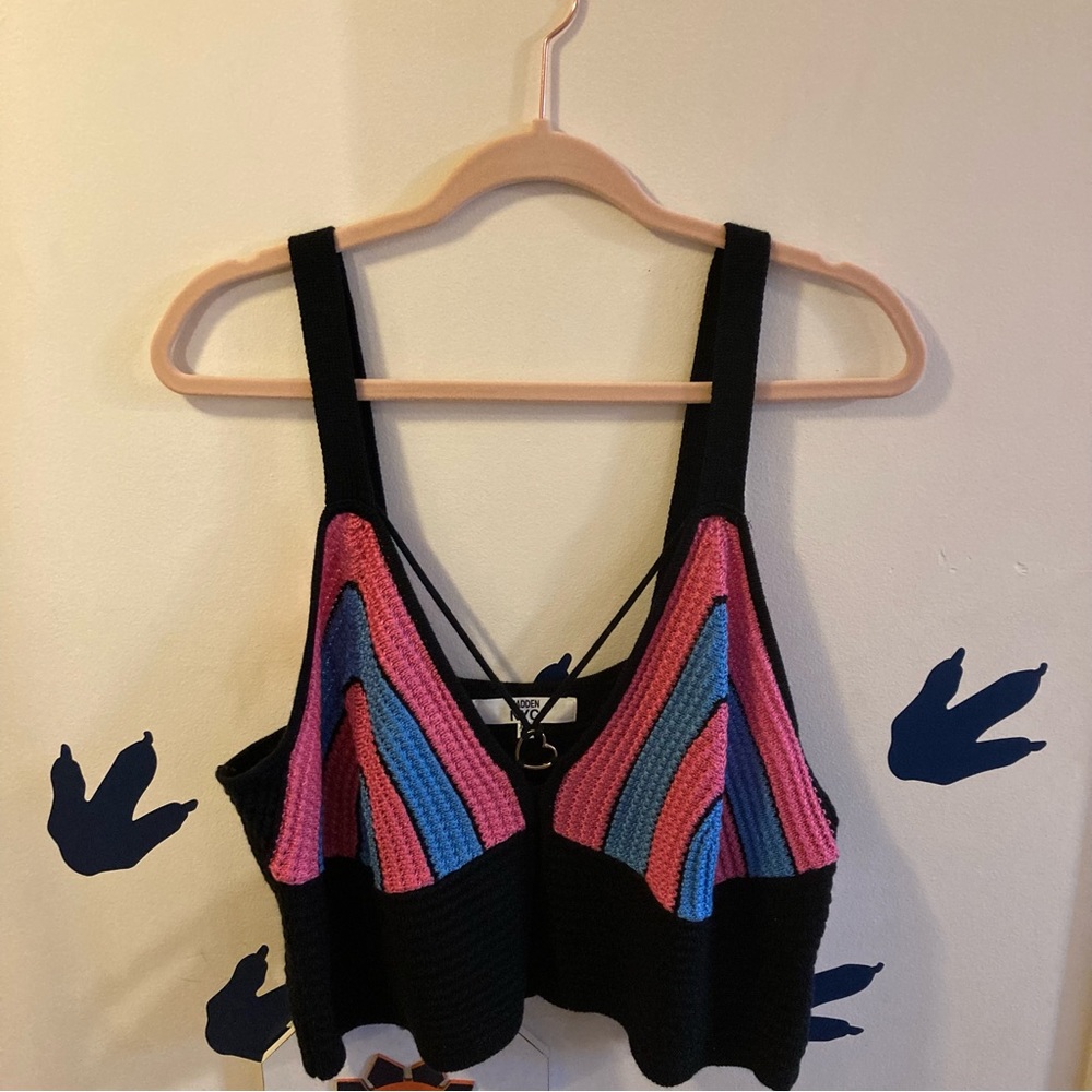 Madden NYC V-Neck Crocket Heart Crop Top Size XXXL